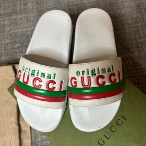 ❌❌❌ SOLD Gucci Kids unisex slides Size 33